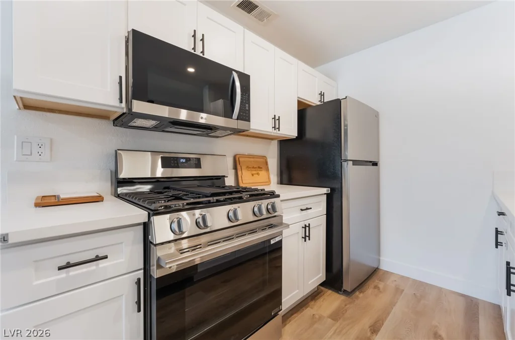 2200 Fort Apache, Las Vegas, NV 89117