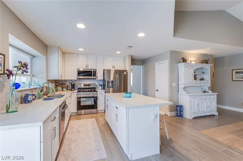3249 Palmdesert Way, Las Vegas, NV 89120