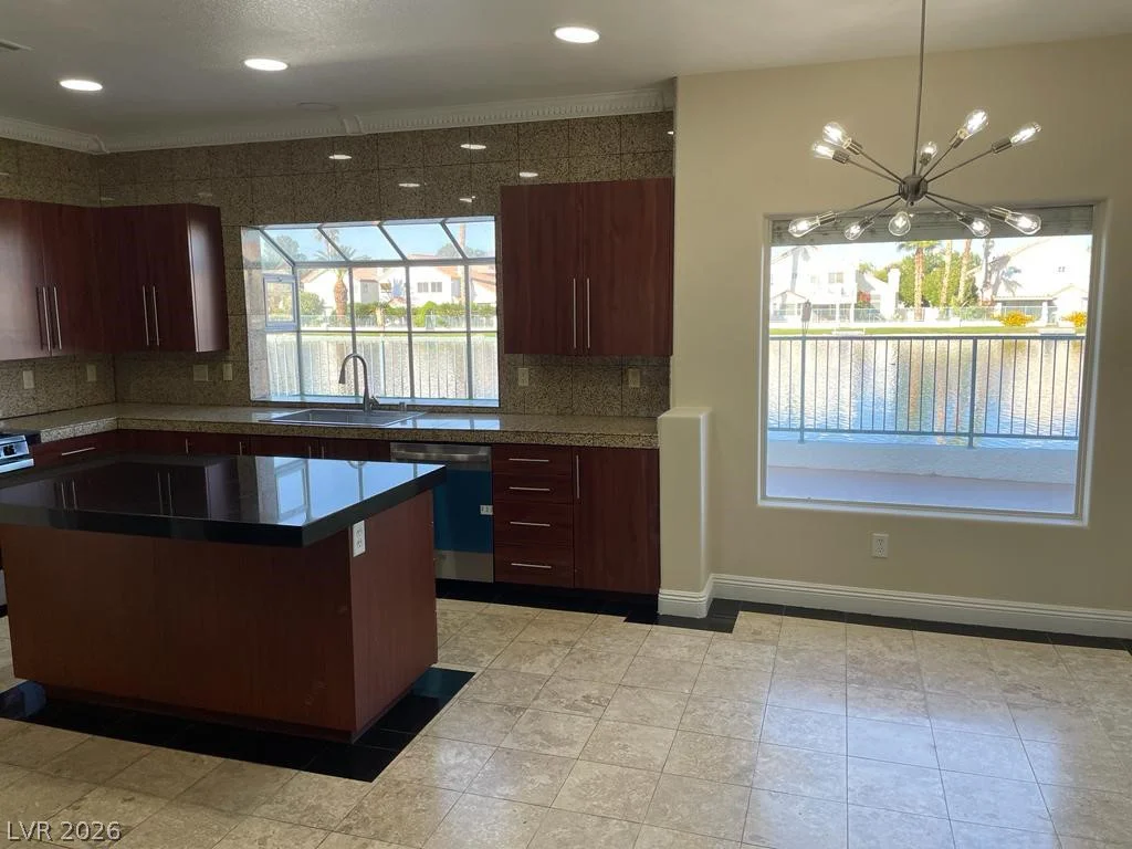 2960 Sun Lake, Las Vegas, NV 89128