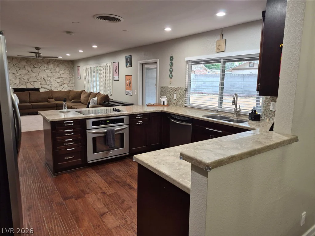 3753 Rosecrest, Las Vegas, NV 89121