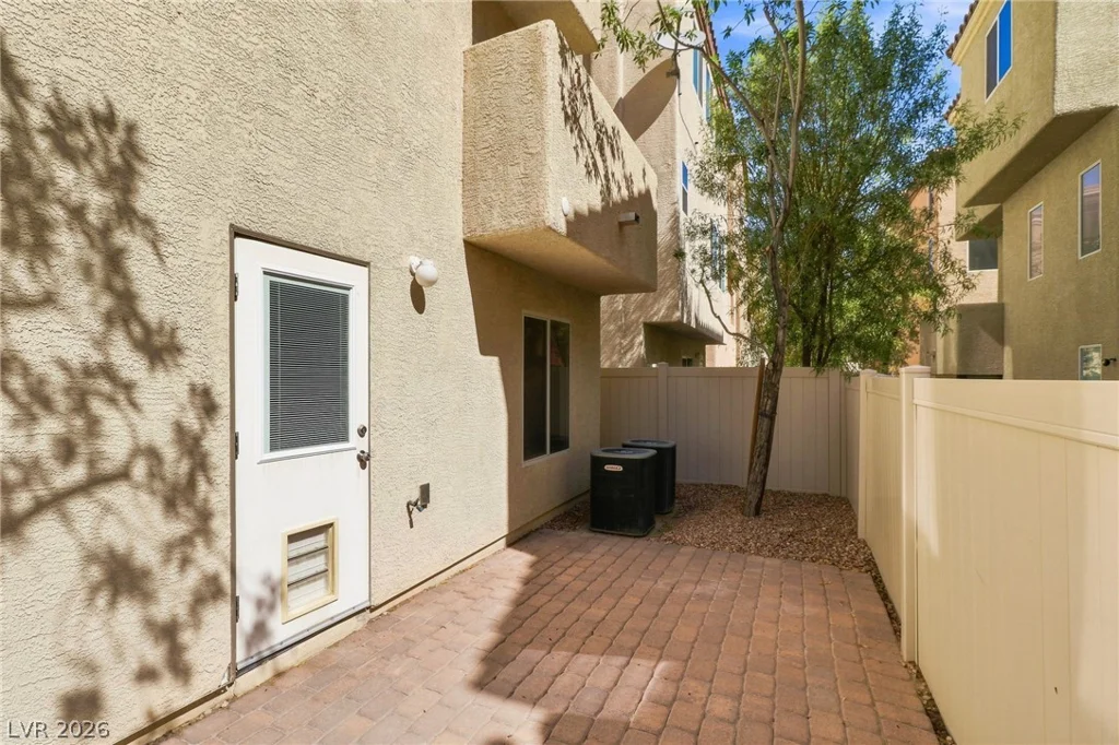 10590 Longoria Garden, Las Vegas, NV 89141