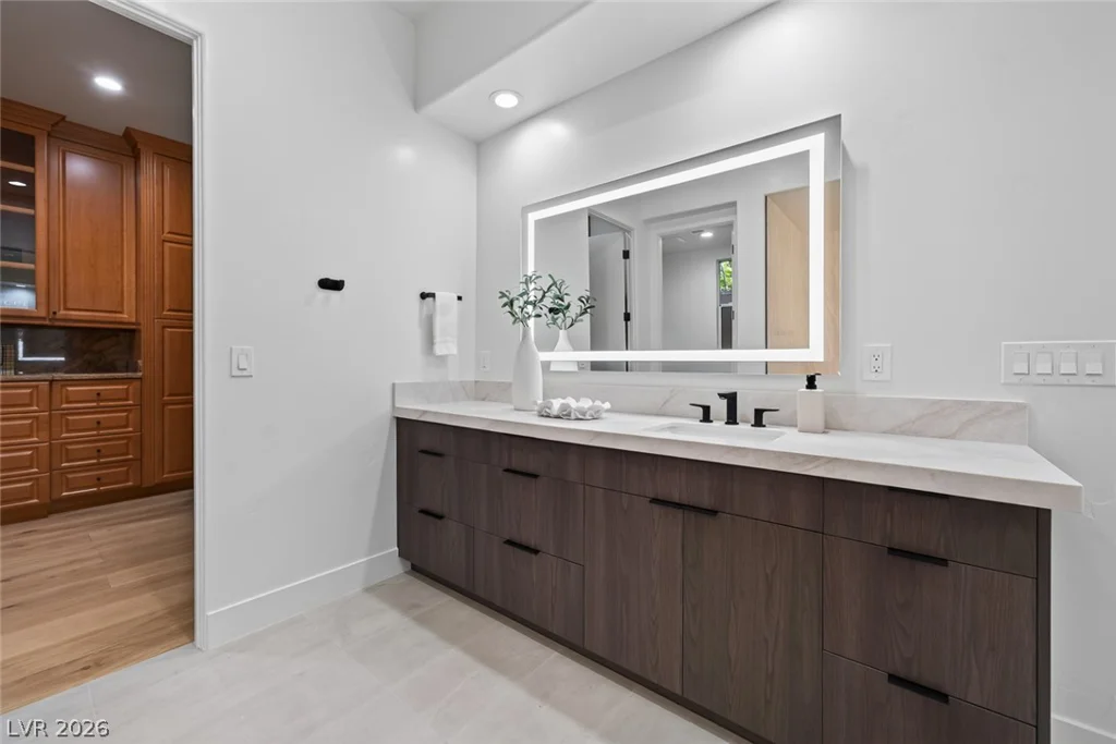 2707 Turtle Head Peak, Las Vegas, NV 89135