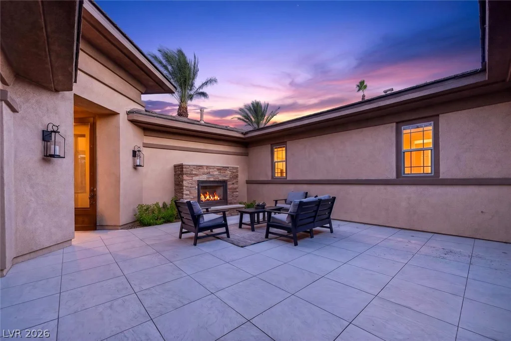 2707 Turtle Head Peak, Las Vegas, NV 89135