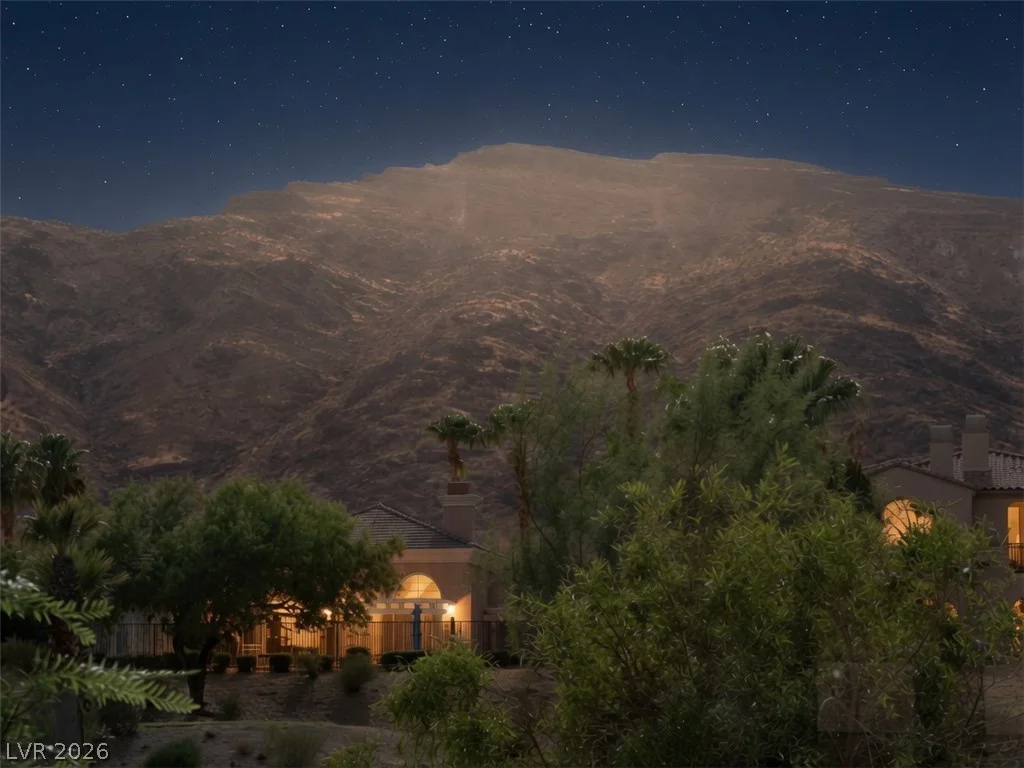 2707 Turtle Head Peak, Las Vegas, NV 89135