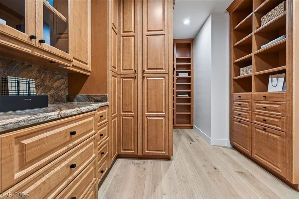 2707 Turtle Head Peak, Las Vegas, NV 89135