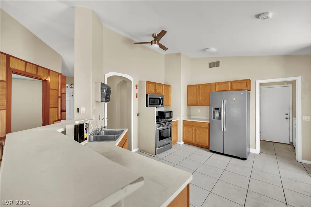 5655 Crowbush Cove, Las Vegas, NV 89122