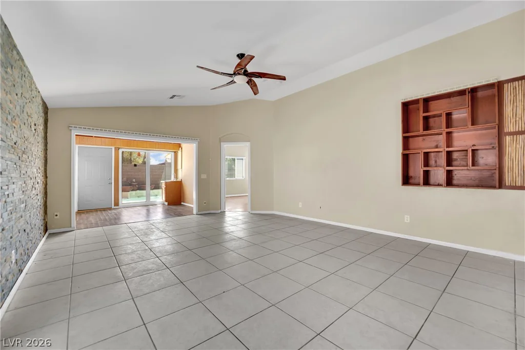 5655 Crowbush Cove, Las Vegas, NV 89122
