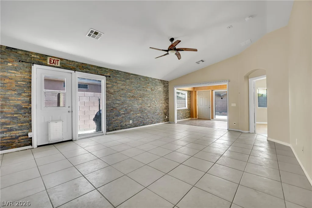 5655 Crowbush Cove, Las Vegas, NV 89122