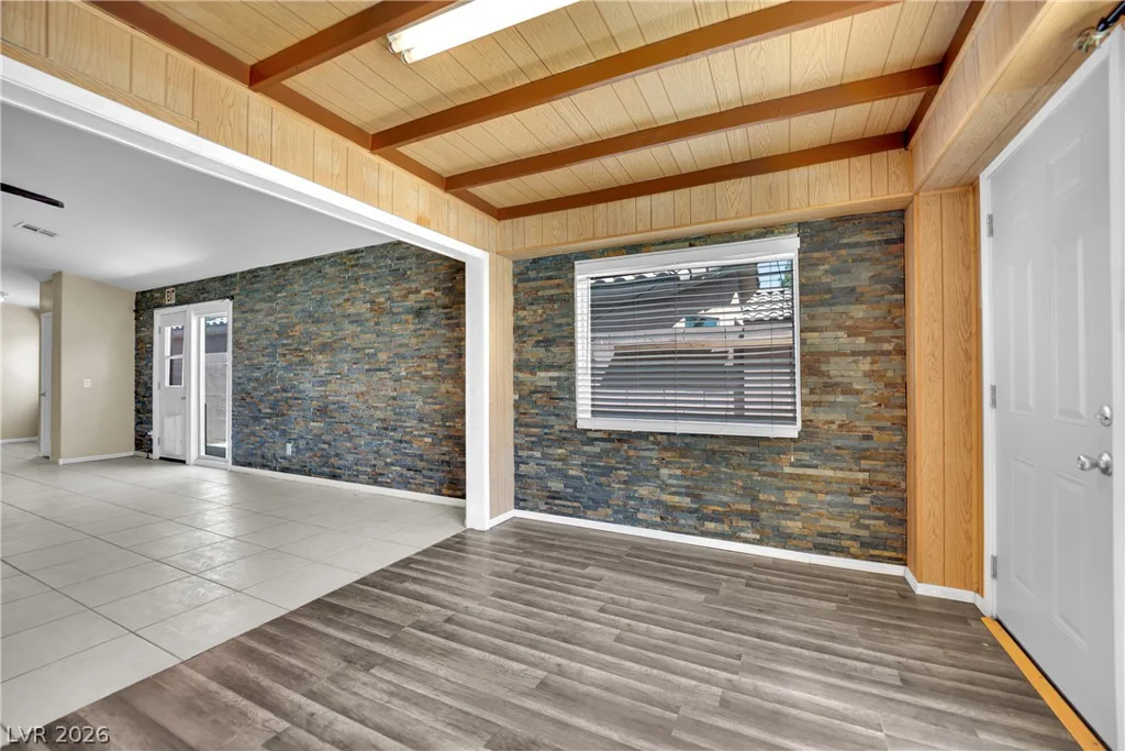 5655 Crowbush Cove, Las Vegas, NV 89122