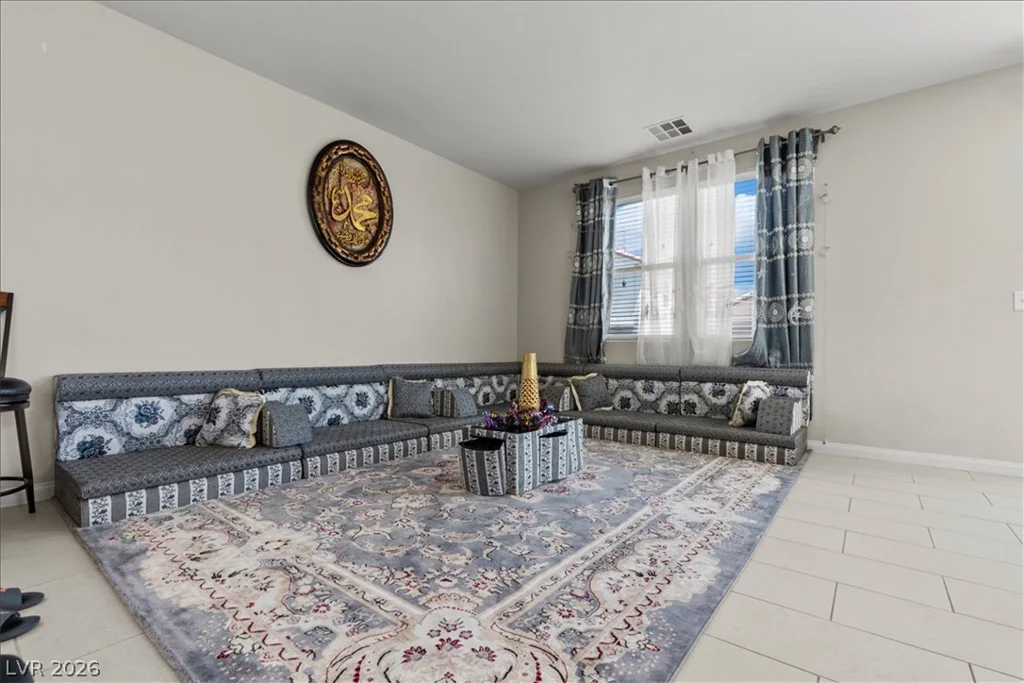 9548 Windsor Forest, Las Vegas, NV 89123