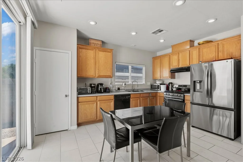 9548 Windsor Forest, Las Vegas, NV 89123