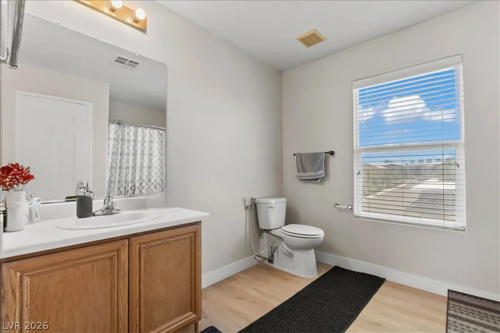 9548 Windsor Forest, Las Vegas, NV 89123