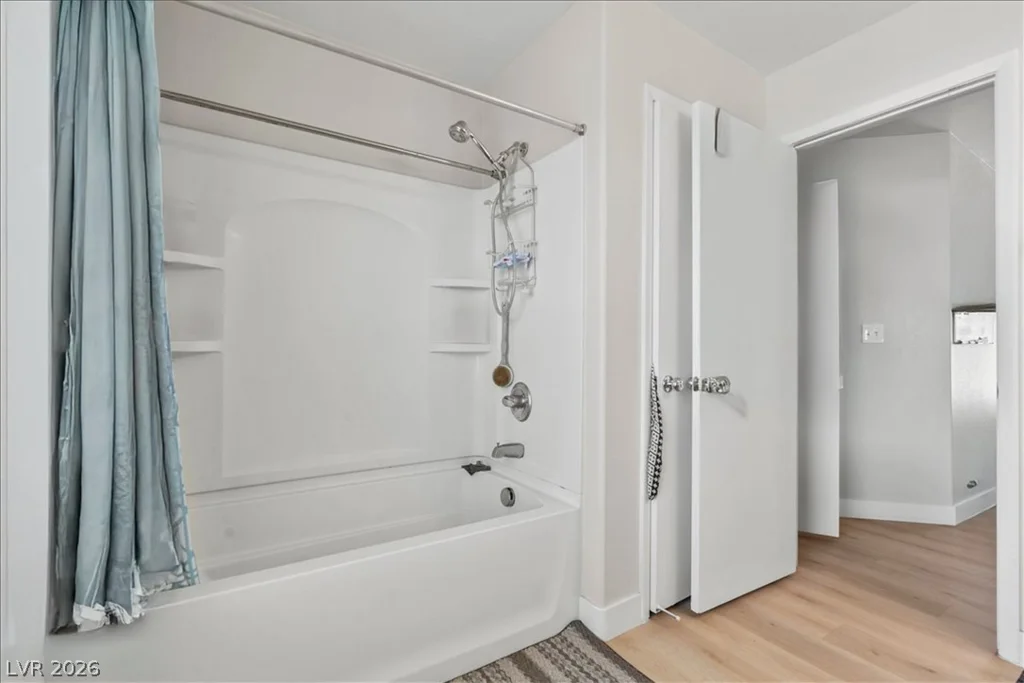 9548 Windsor Forest, Las Vegas, NV 89123
