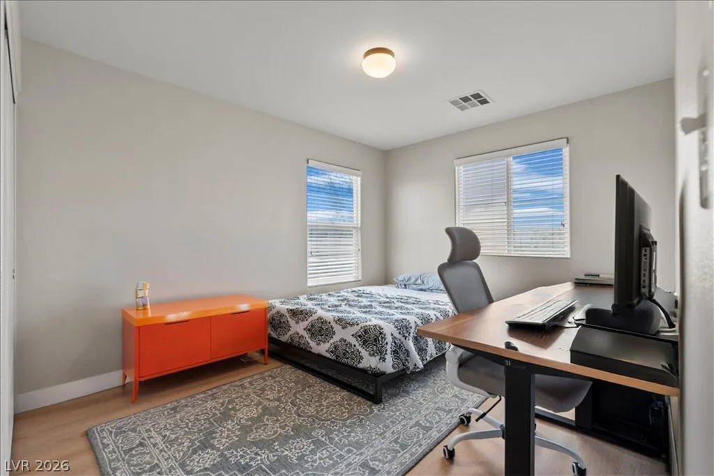 9548 Windsor Forest, Las Vegas, NV 89123