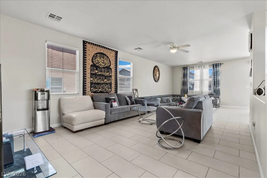 9548 Windsor Forest, Las Vegas, NV 89123