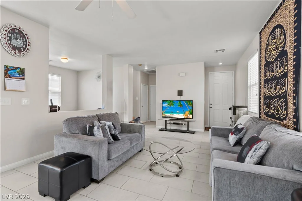 9548 Windsor Forest, Las Vegas, NV 89123