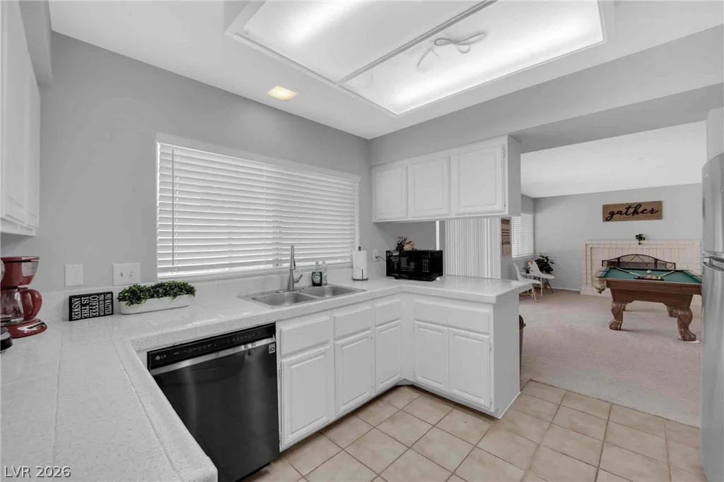 6719 Wayburn, Las Vegas, NV 89103