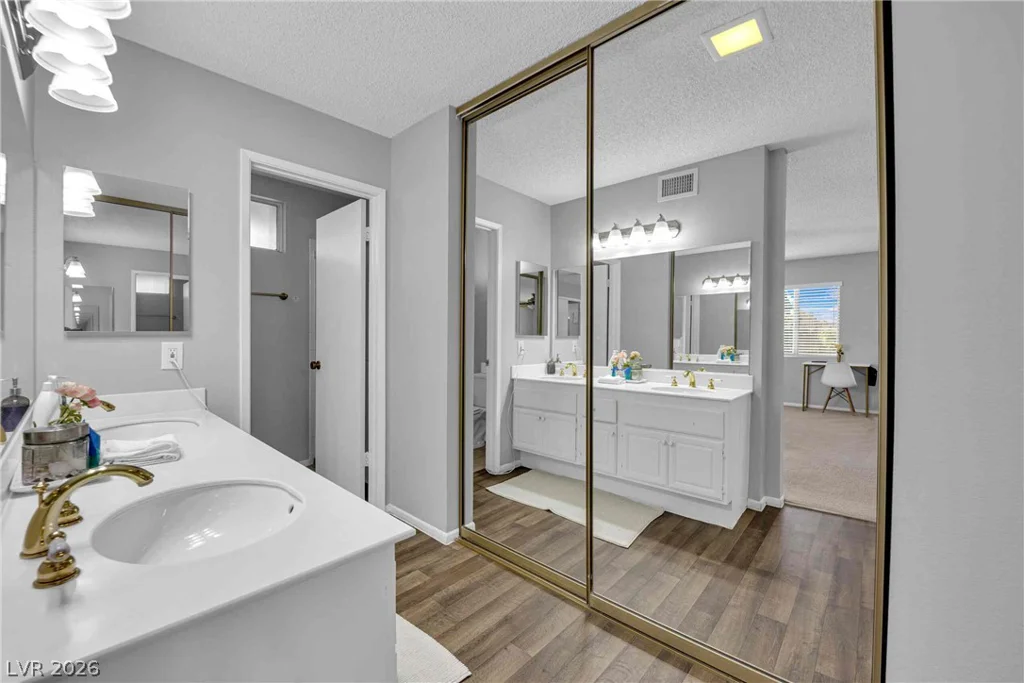 6719 Wayburn, Las Vegas, NV 89103