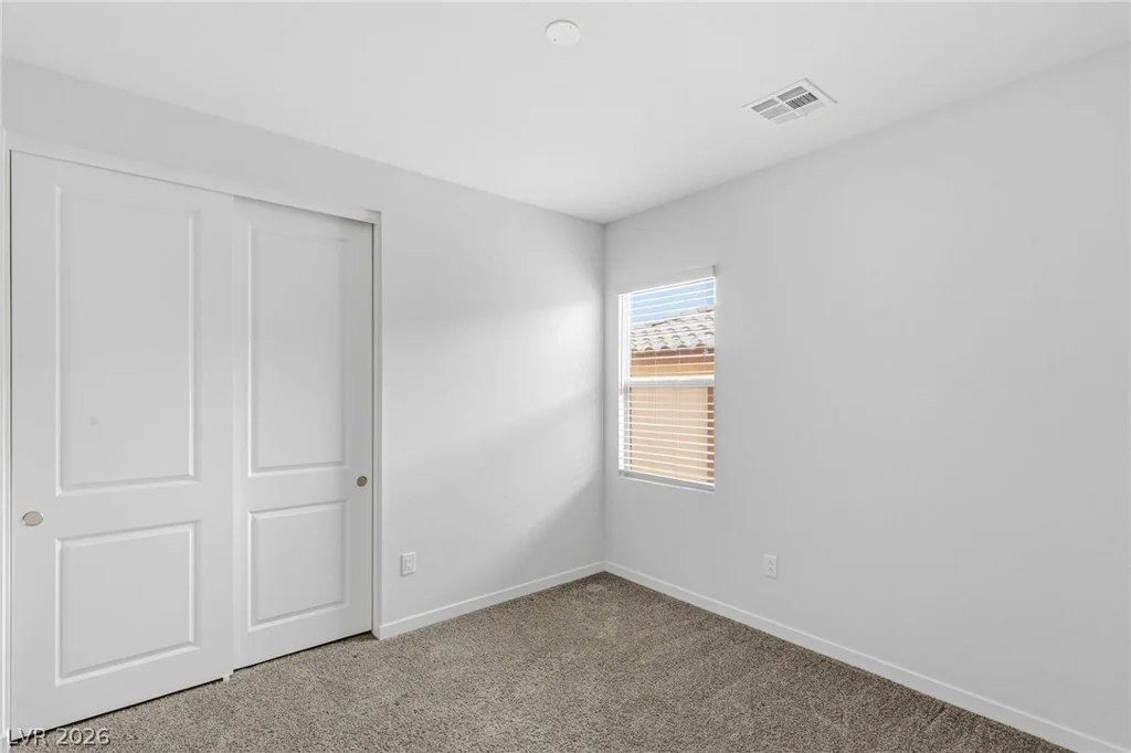11576 Desert Hollow, Las Vegas, NV 89138