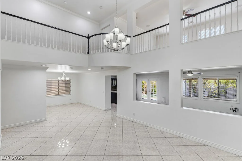 10143 Canyon Hills, Las Vegas, NV 89148