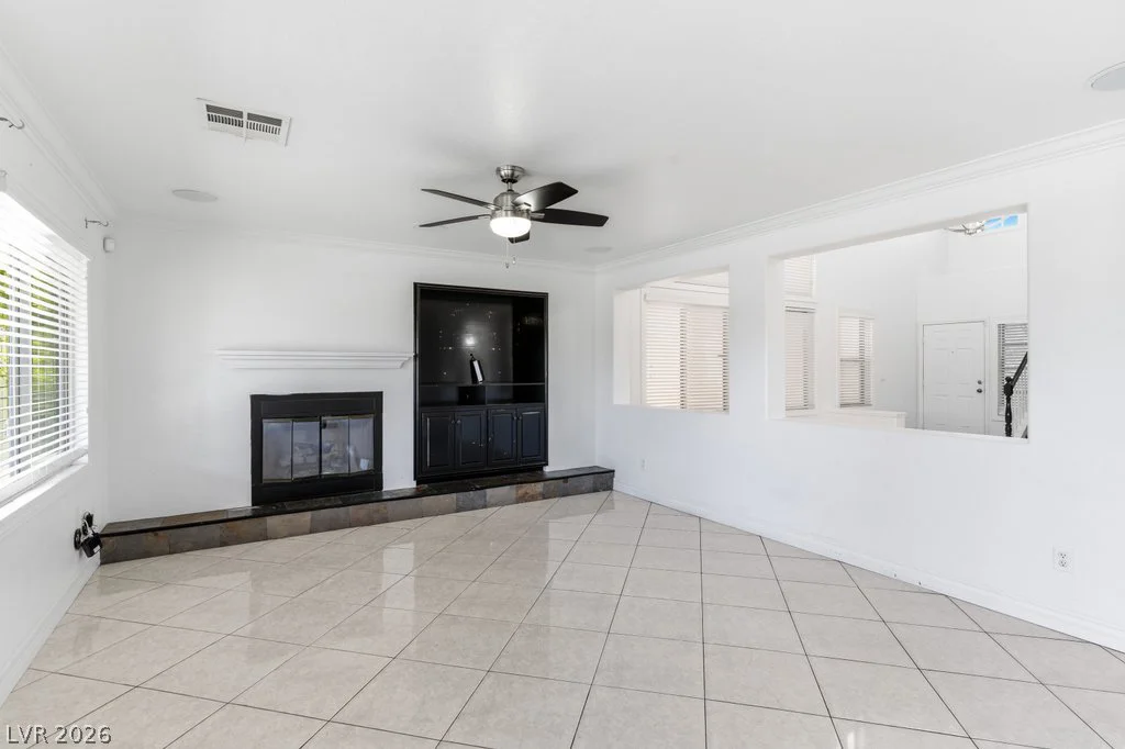 10143 Canyon Hills, Las Vegas, NV 89148