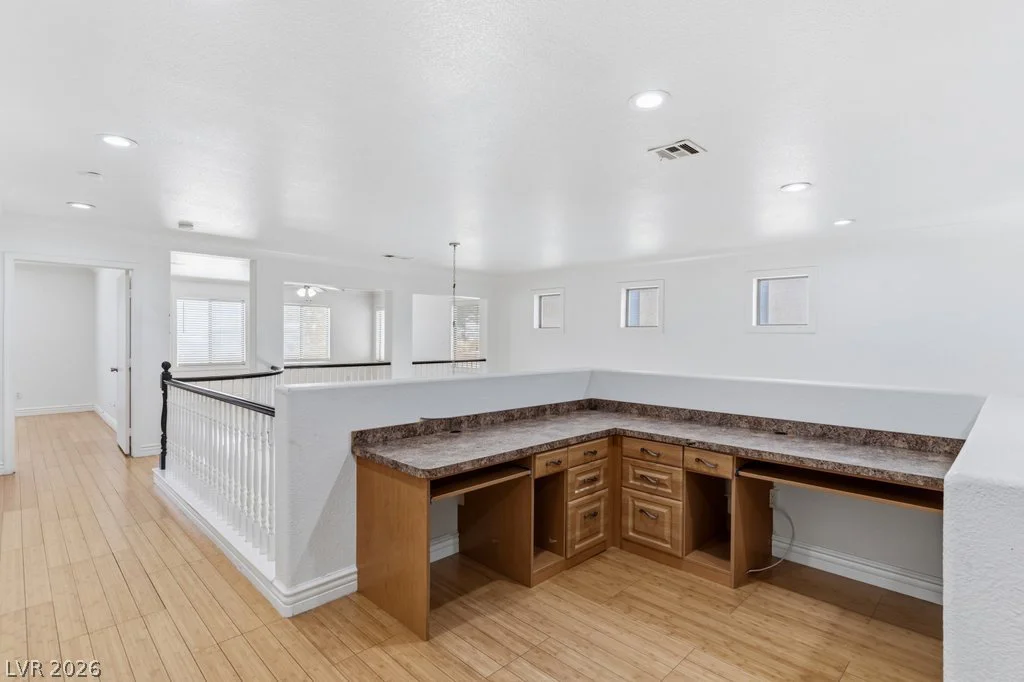 10143 Canyon Hills, Las Vegas, NV 89148