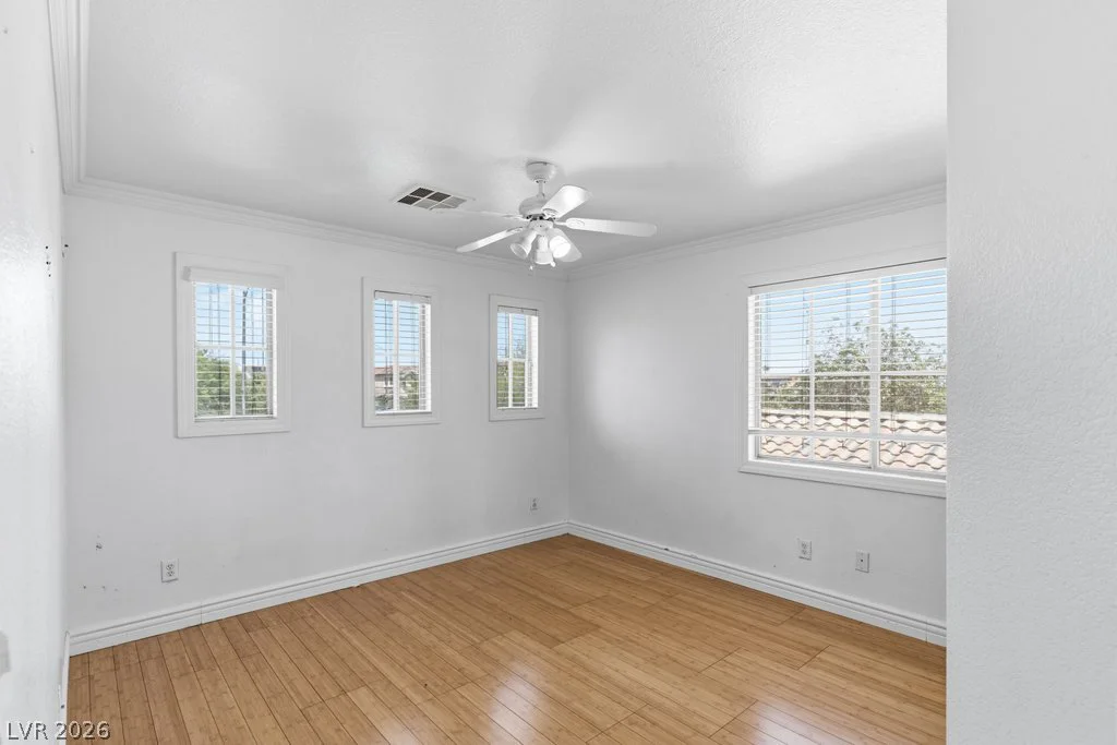 10143 Canyon Hills, Las Vegas, NV 89148