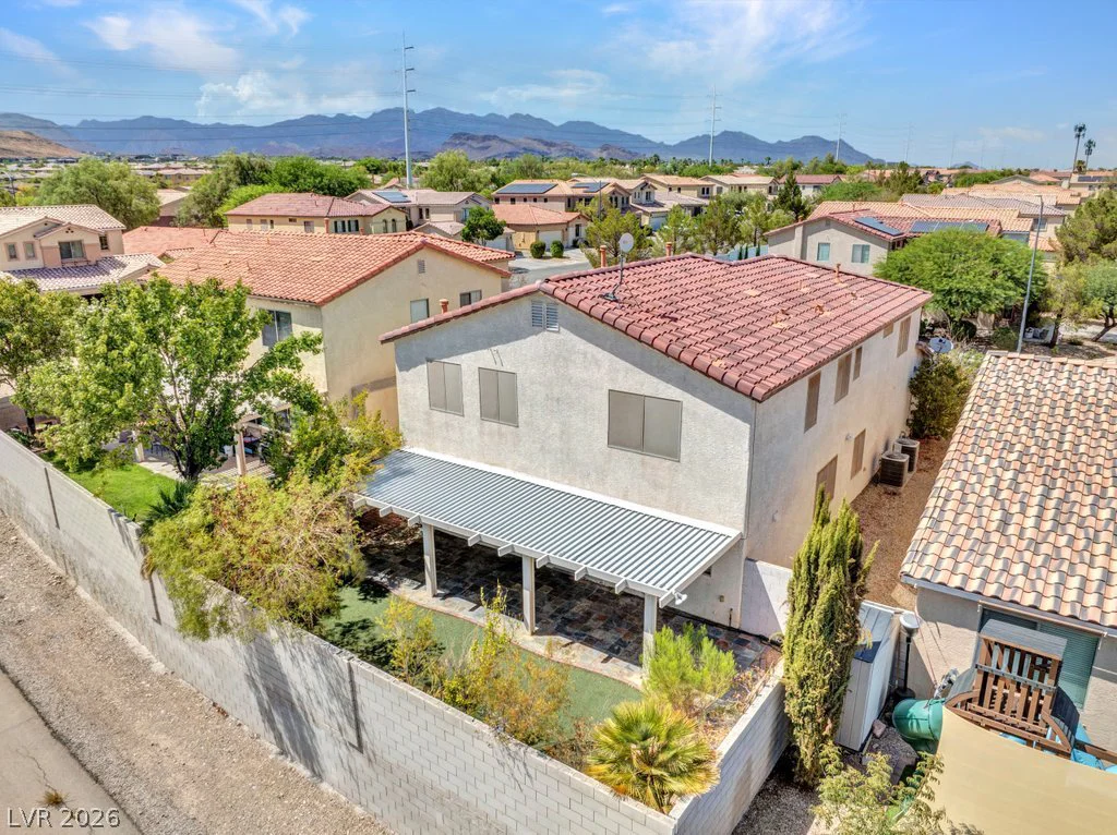 10143 Canyon Hills, Las Vegas, NV 89148