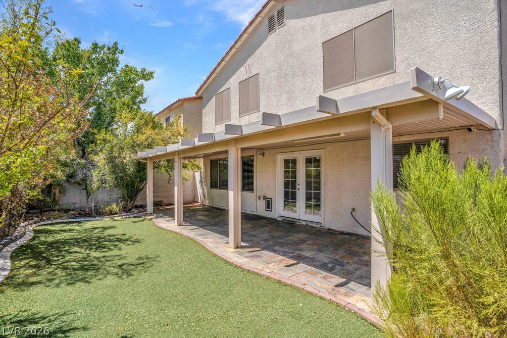 10143 Canyon Hills, Las Vegas, NV 89148