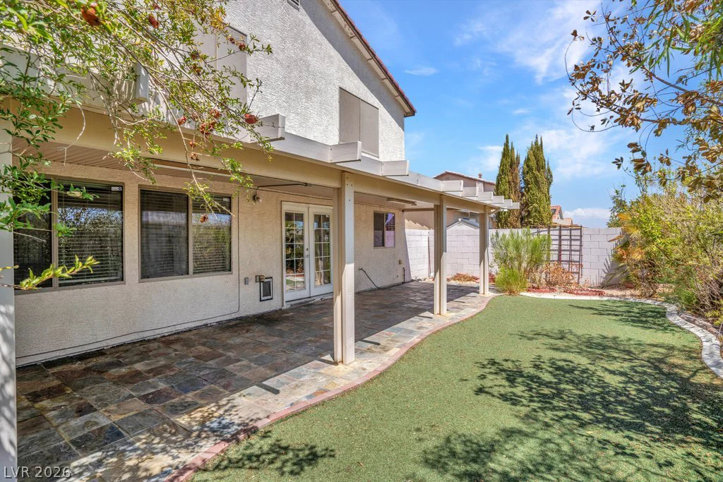 10143 Canyon Hills, Las Vegas, NV 89148