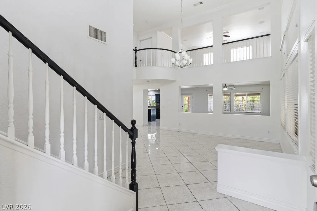 10143 Canyon Hills, Las Vegas, NV 89148