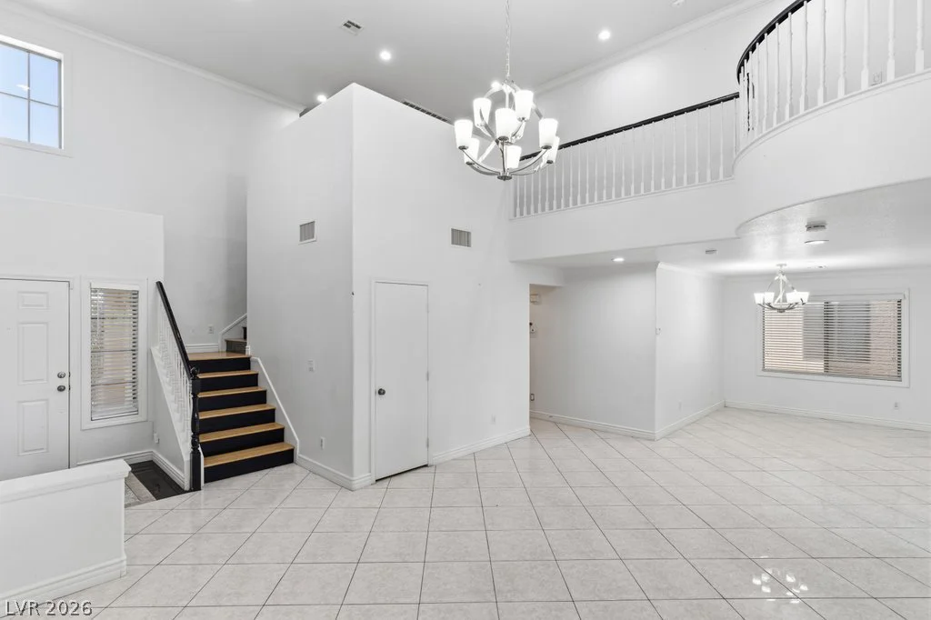 10143 Canyon Hills, Las Vegas, NV 89148