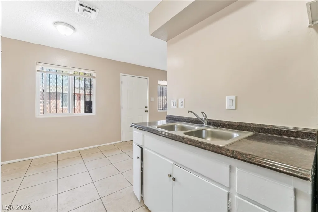 2609 Cedar, Las Vegas, NV 89101