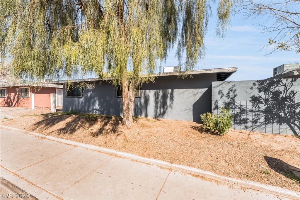 2609 Cedar, Las Vegas, NV 89101