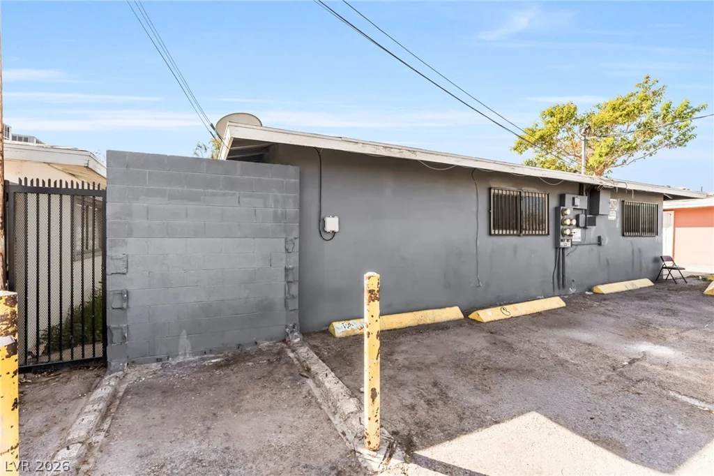 2609 Cedar, Las Vegas, NV 89101