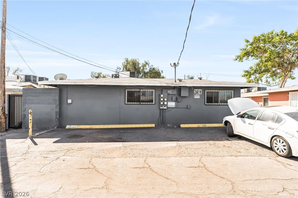 2609 Cedar, Las Vegas, NV 89101