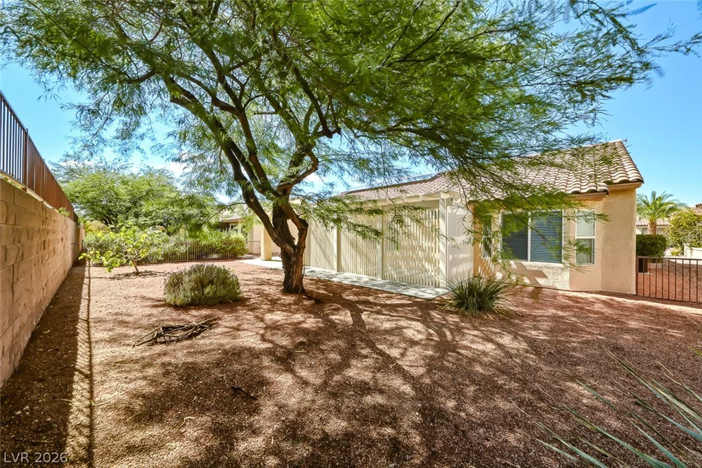 2565 Gilbertville, Henderson, NV 89052
