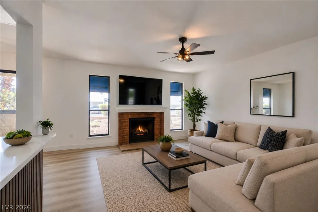 4702 Obannon, Las Vegas, NV 89102