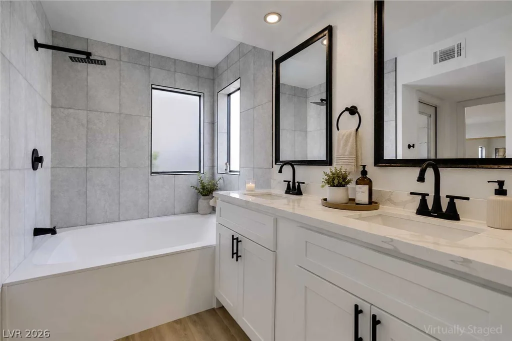 4702 Obannon, Las Vegas, NV 89102