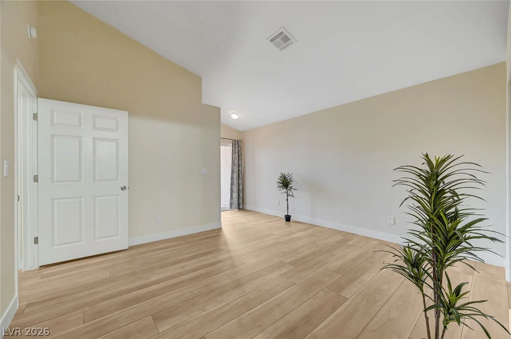 1632 Torrey Pines, Las Vegas, NV 89108