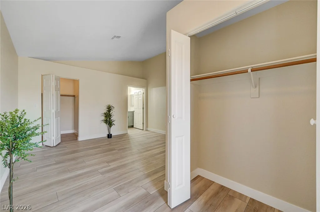 1632 Torrey Pines, Las Vegas, NV 89108