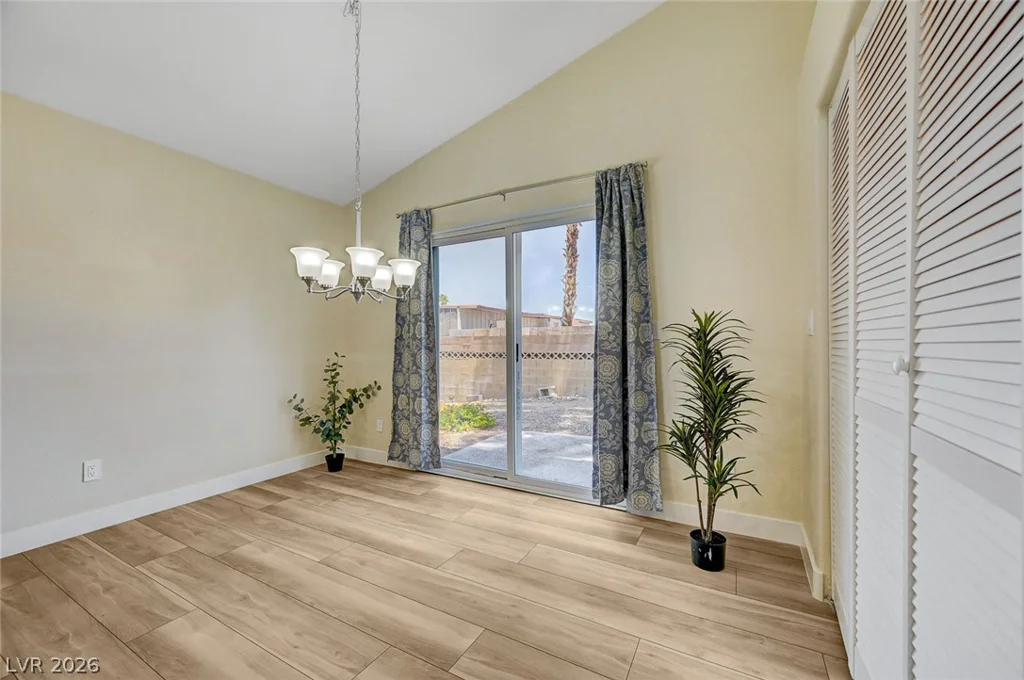 1632 Torrey Pines, Las Vegas, NV 89108