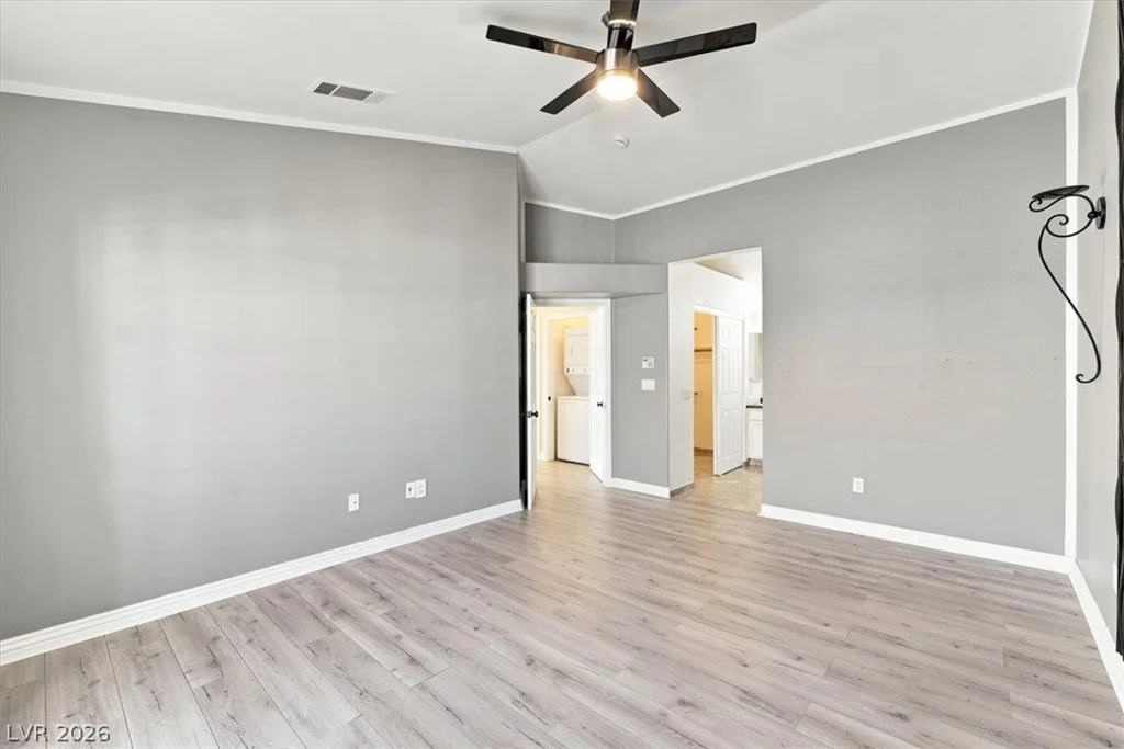 5201 Torrey Pines, Las Vegas, NV 89118