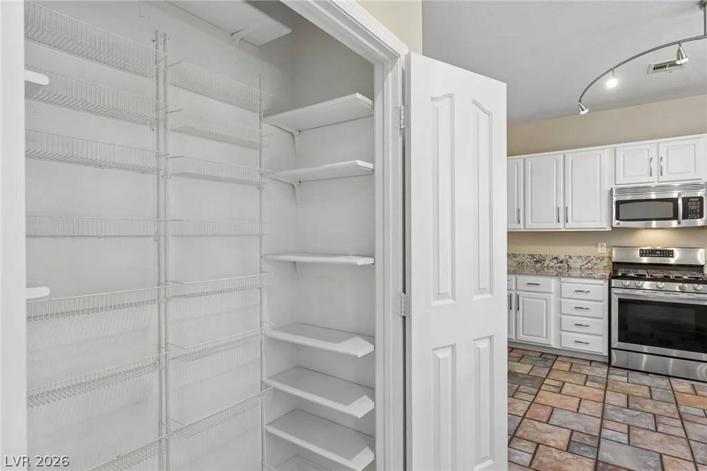 1727 Millstream, Henderson, NV 89074