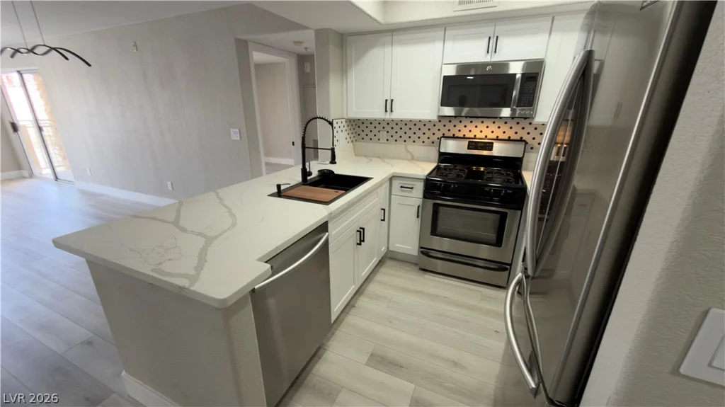 5000 RED ROCK, Las Vegas, NV 89118