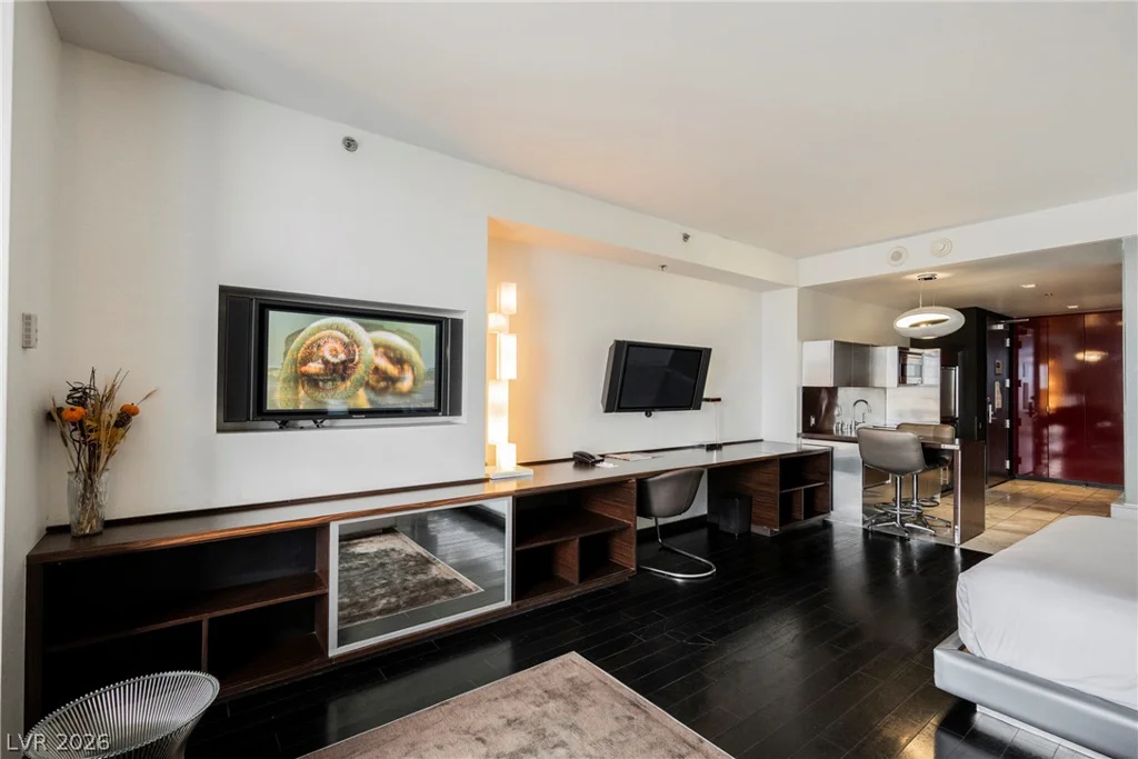 4381 Flamingo, Las Vegas, NV 89103