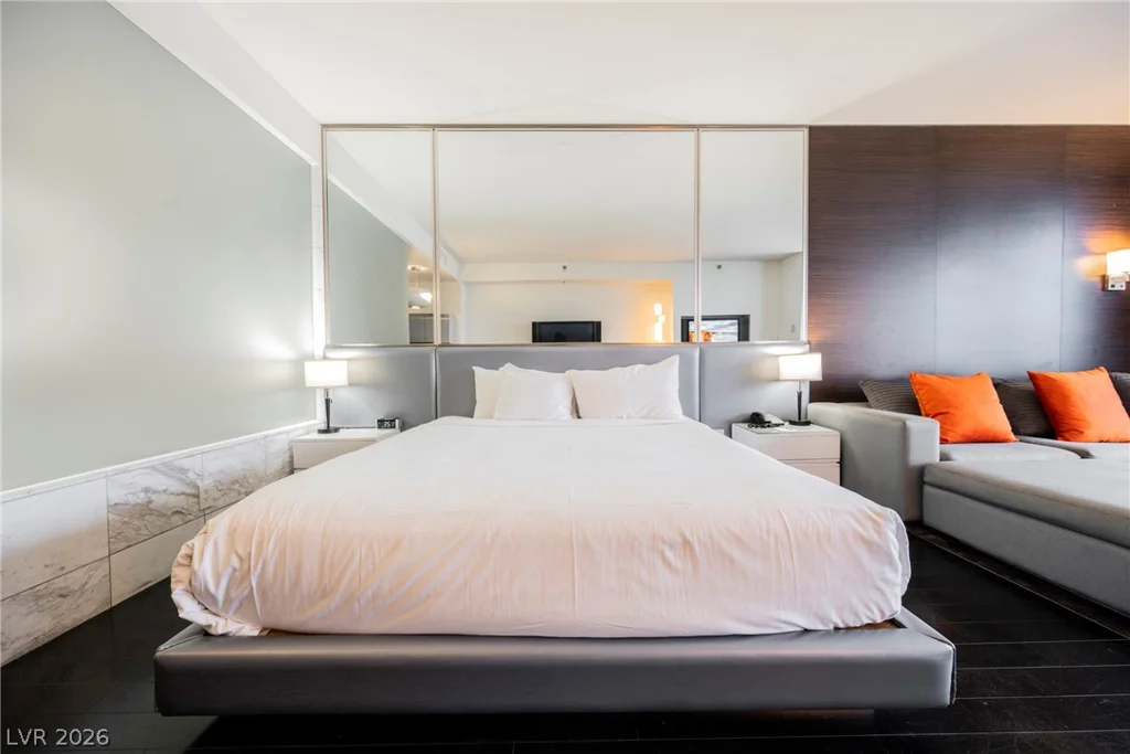 4381 Flamingo, Las Vegas, NV 89103