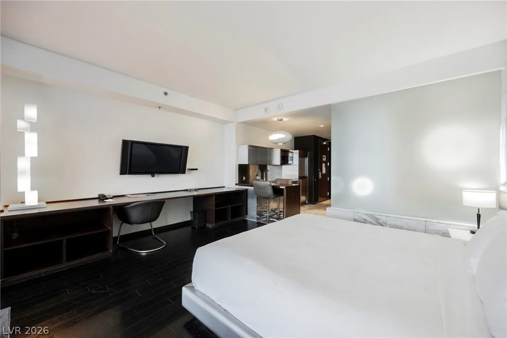 4381 Flamingo, Las Vegas, NV 89103