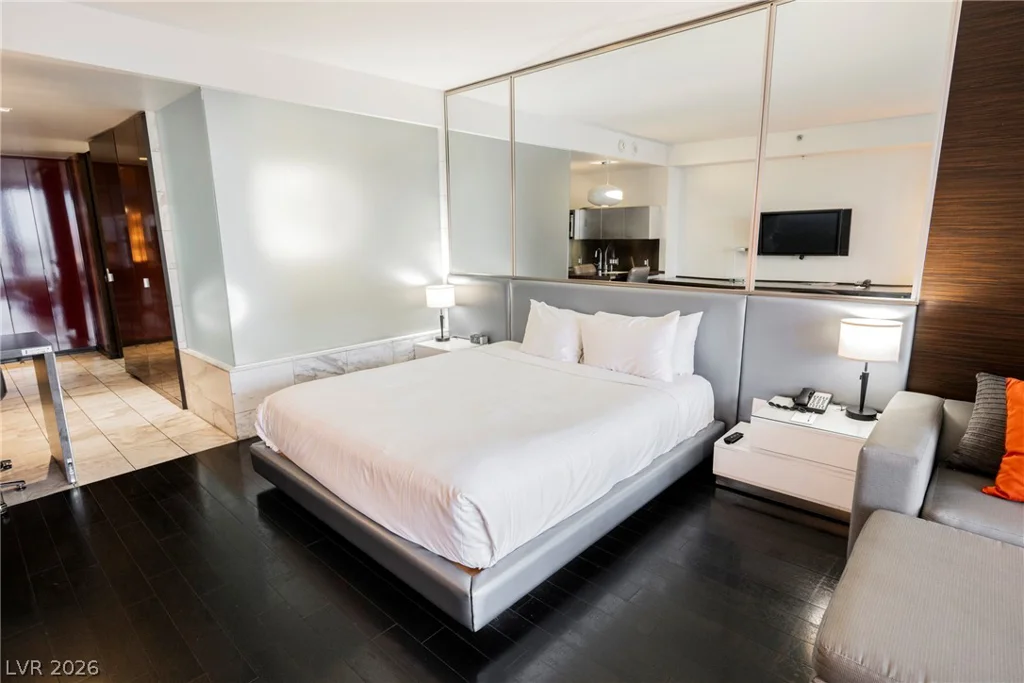 4381 Flamingo, Las Vegas, NV 89103
