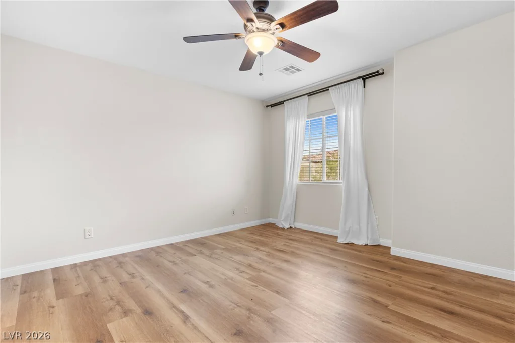 6644 Churnet Valley, Las Vegas, NV 89139